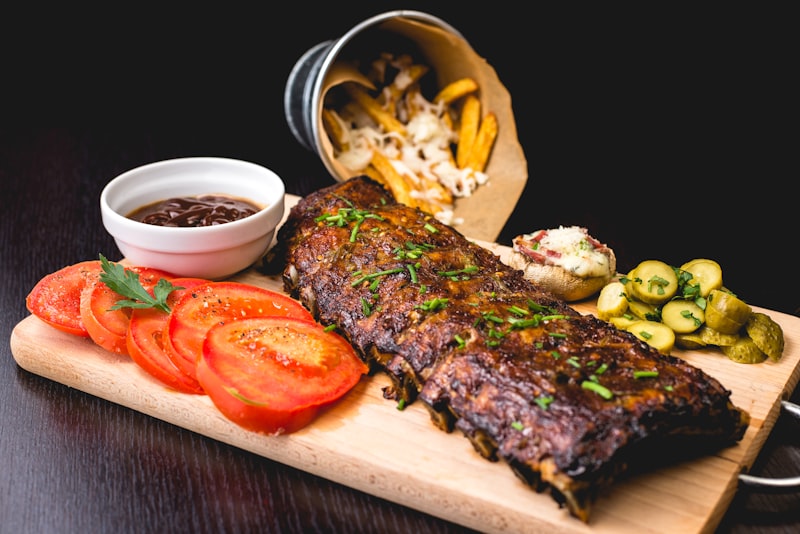 Alaminuta Tradicional com bife suculento, arroz, feijão, fritas e salada